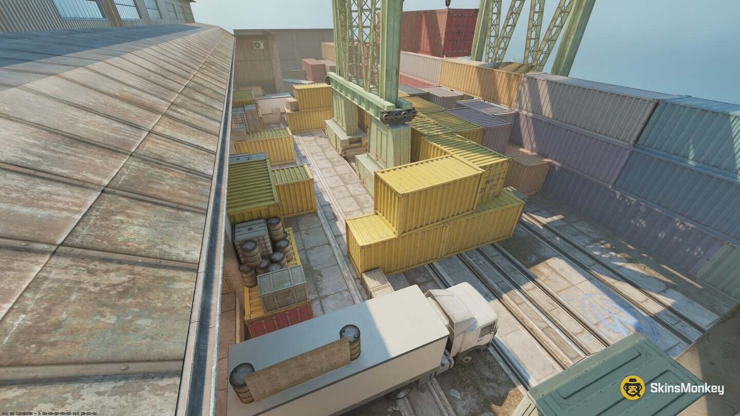 CS2 Rush Crane arena, a container yard under a gantry crane